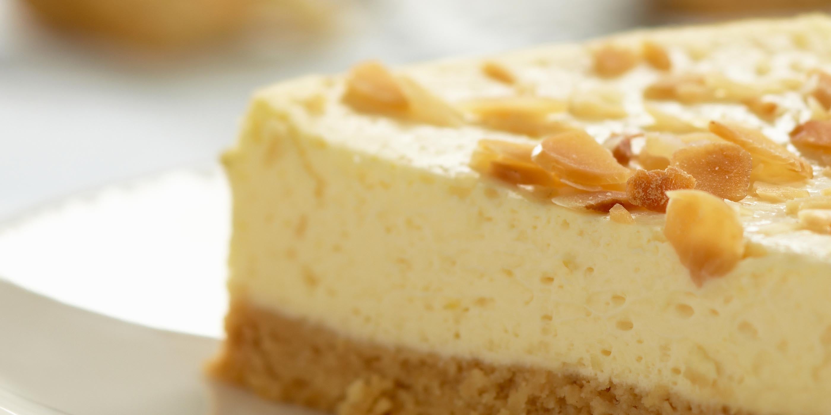 Almond Cheesecake Bars