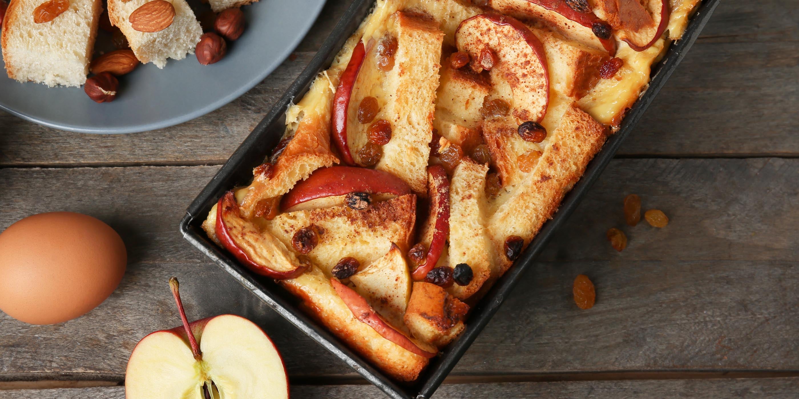 Pudding au pain aux pommes