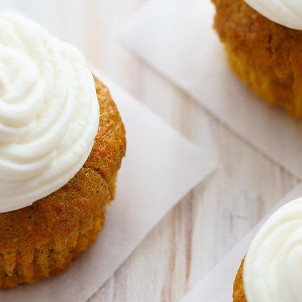 Mini gâteaux aux carottes avec glaçage à l’érable