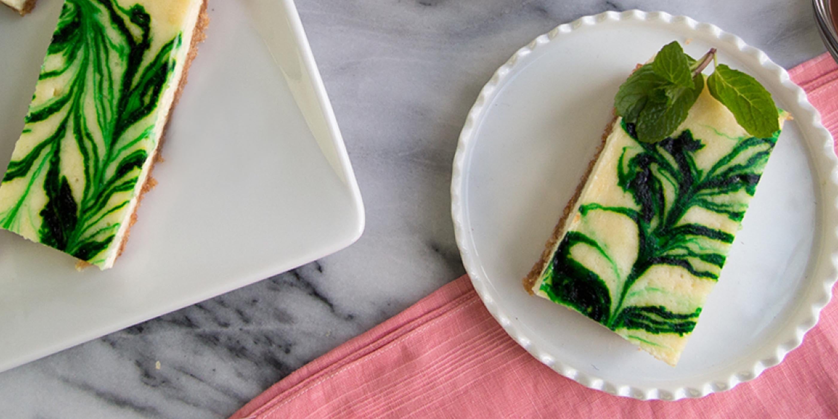 Barres de gâteau au fromage à la menthe