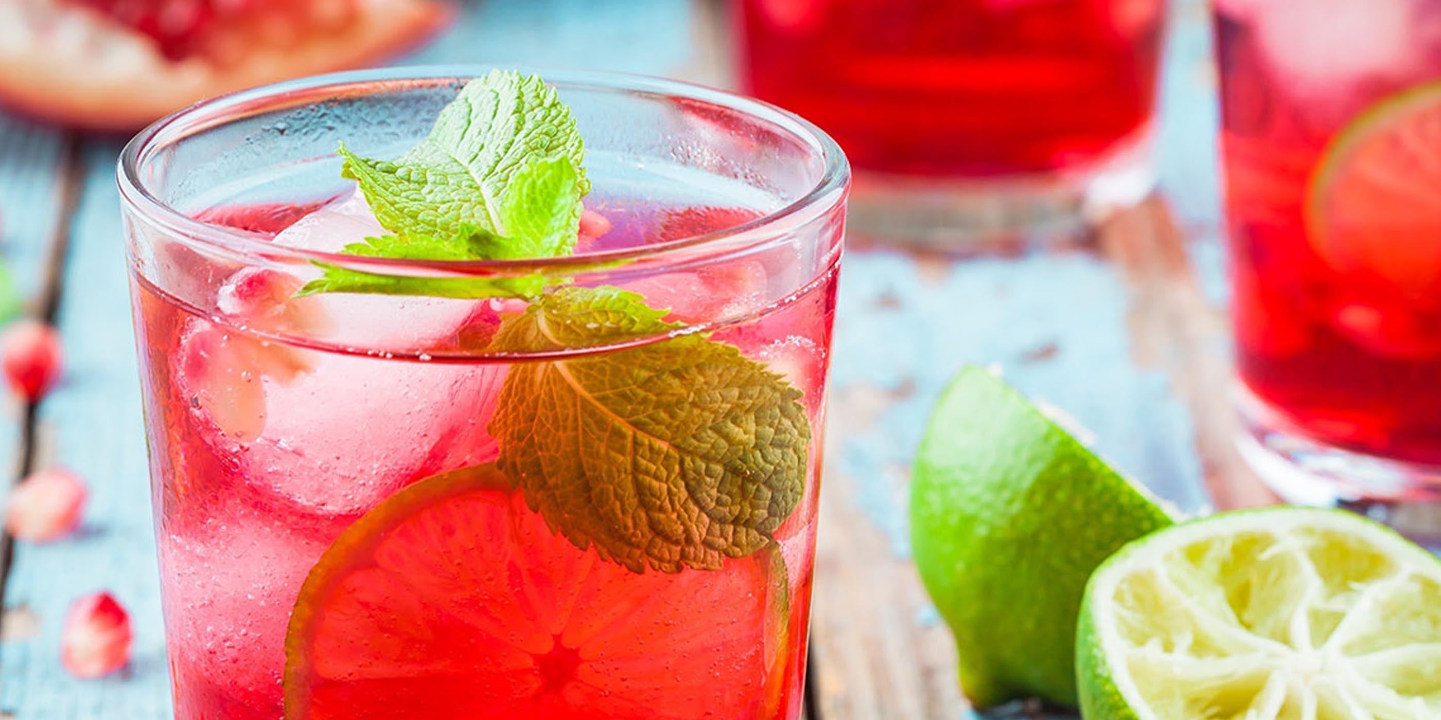 Pomegranate Spritzer Cocktail