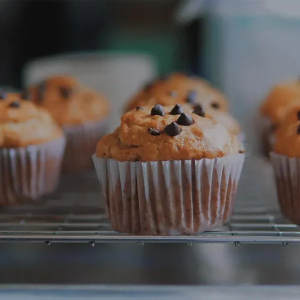 Mini muffins aux chips de banane