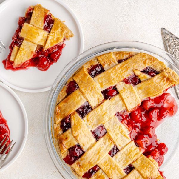 Tarte joyeuse à la cerise