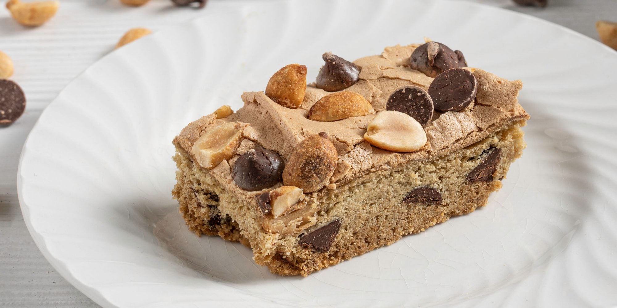 Chocolate-Peanut Meringue Bars