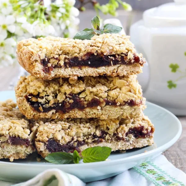 Oat-Date Bars