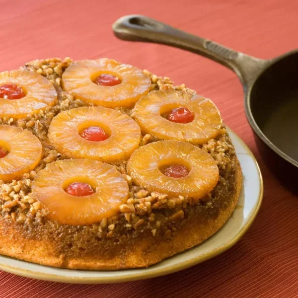 Gâteau à la poêle à l’ananas à l’envers