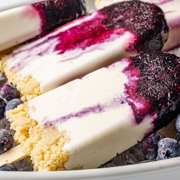 Keto Blueberry Cheesecake Pops