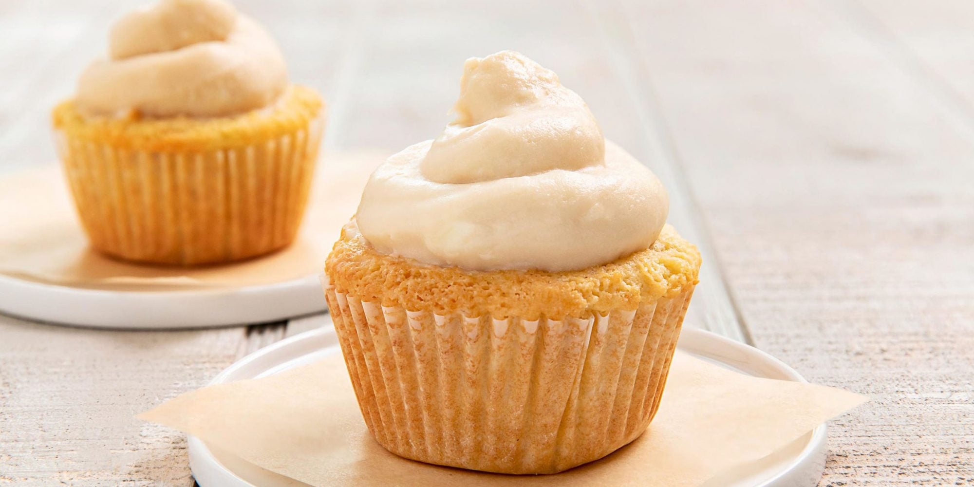 Keto Vanilla Cupcakes