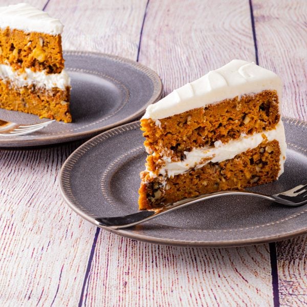 Gâteau aux carottes avec glaçage au fromage à la crème