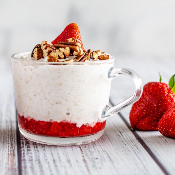 Gruau sans cuisson inspiré d'un shortcake au fraises