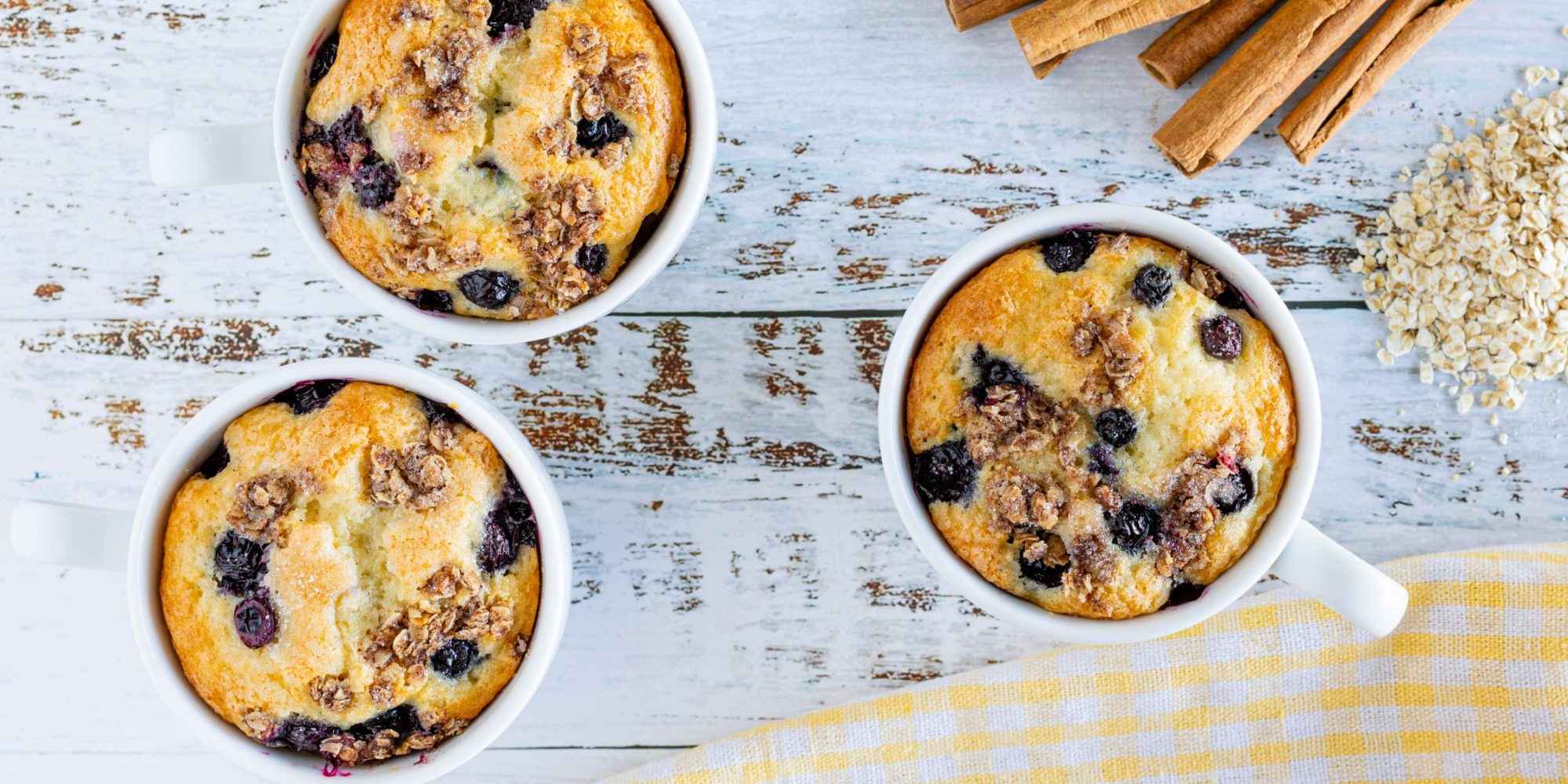 Muffins aux bleuets en tasse