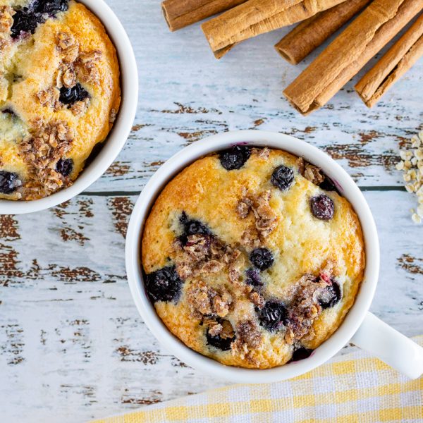 Muffins aux bleuets en tasse