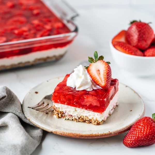 Salade de bretzels aux fraises