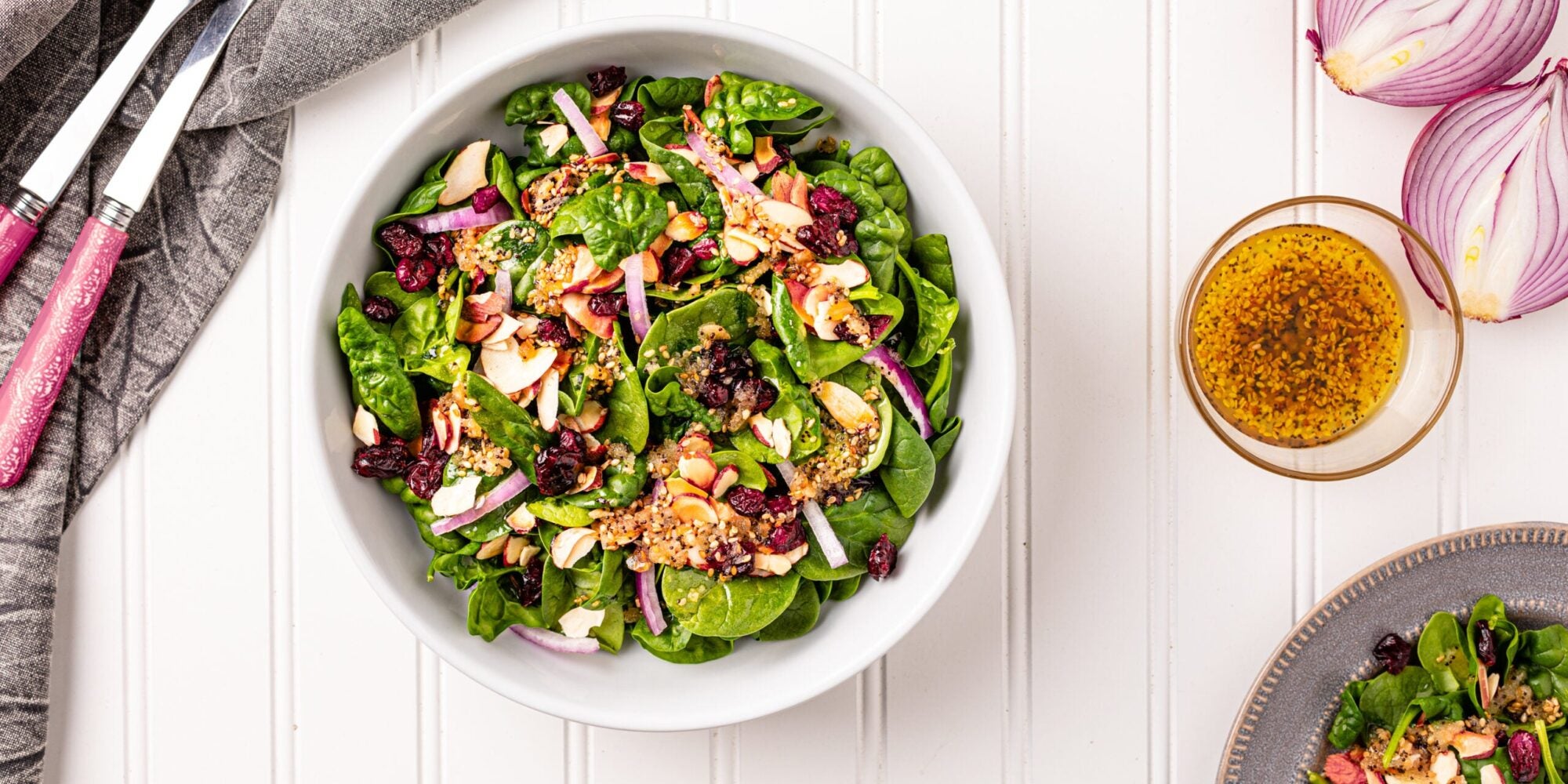 Salade de canneberges et d’amandes et d’épinards