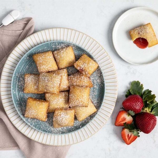 Morsures de Sopapillas à la cannelle friteuse