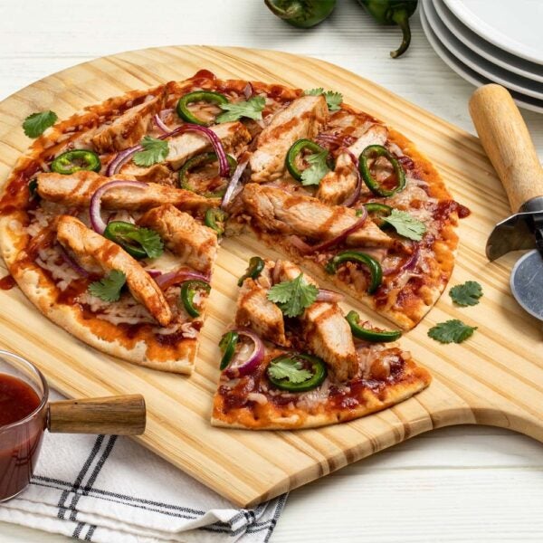 Pizza au poulet barbecue grillé