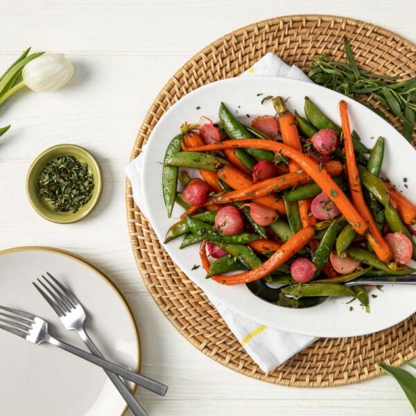 Légumes de printemps glacés sucrés