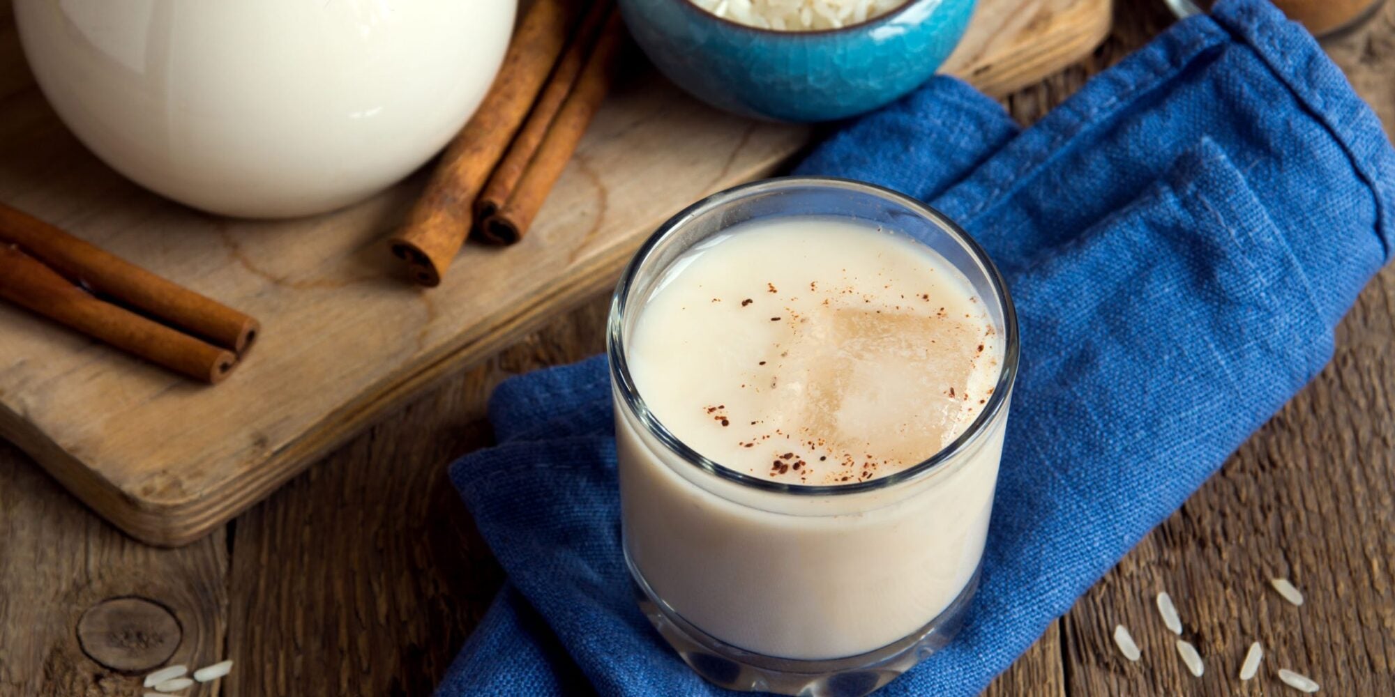 Horchata à la crème sucrée et à la cannelle
